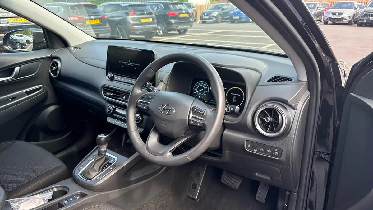 2022-hyundai-kona-16-gdi-premium-big-8