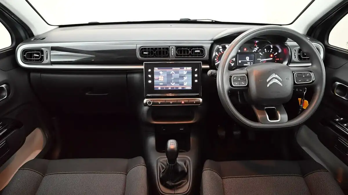 2021-citroen-c3-12-puretech-shine-83ps-big-13