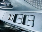 2019-toyota-yaris-small-25