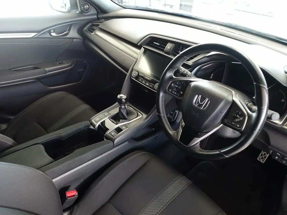 2019-honda-civic-10-vtec-turbo-sr-hatchback-5d-big-2