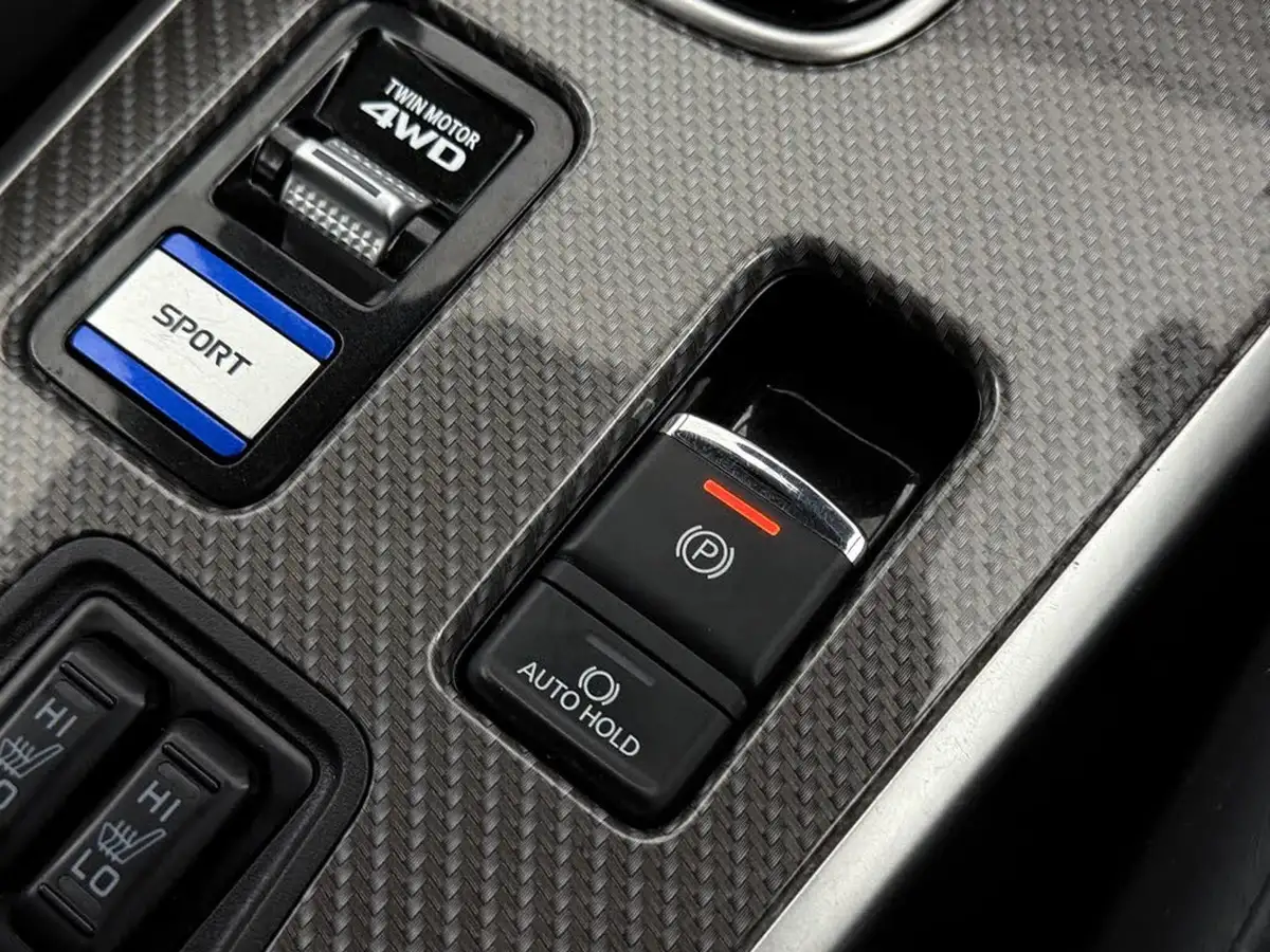2019-mitsubishi-outlander-24-4h-phev-big-42