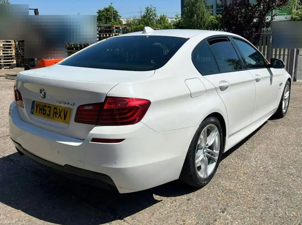 2013-bmw-5-series-20td-520d-m-sport-184bhp-saloon-4d-auto-big-3