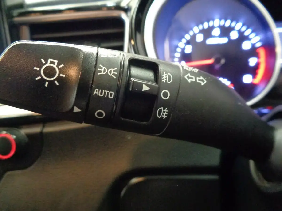 2019-kia-ceed-10-t-gdi-3-sportswagon-big-21