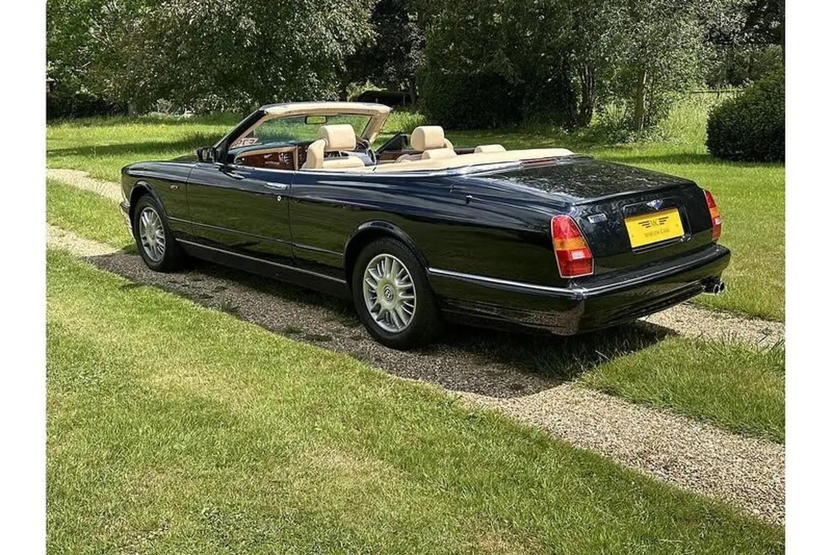 1997-bentley-azure-68-big-48