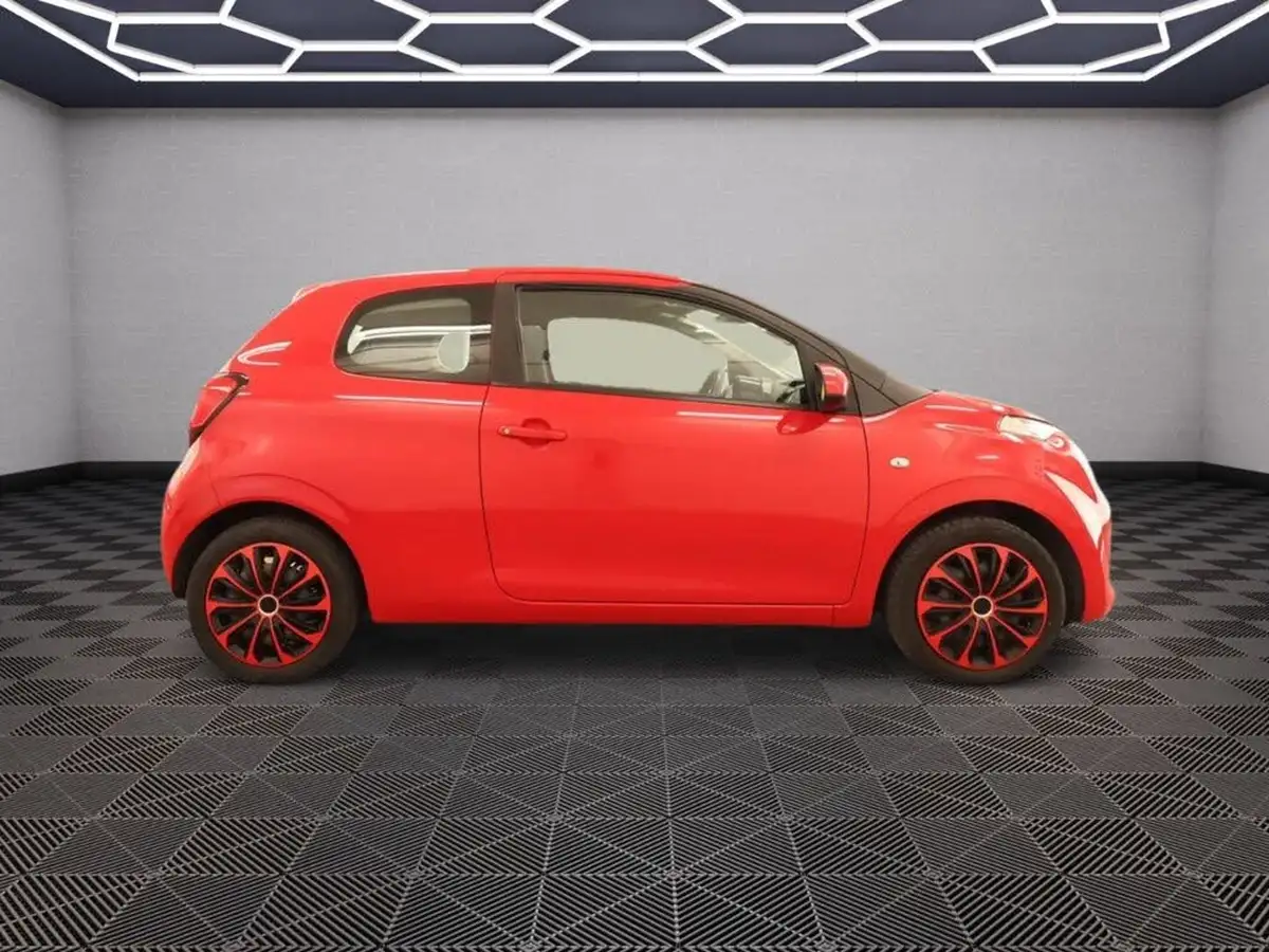 2018-citroen-c1-10-vti-feel-68ps-3d-big-5