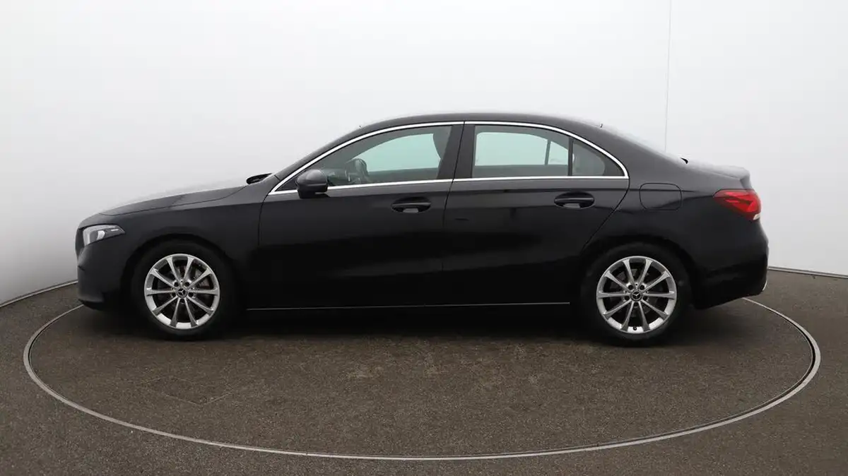 2020-mercedes-benz-a-class-13-a200-sport-saloon-4d-7g-dct-big-57