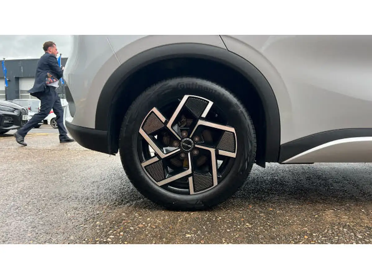 2024-byd-atto-3-e-design-big-6