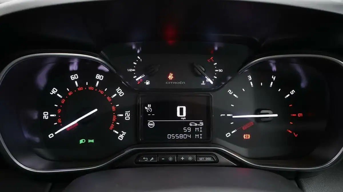 2020-citroen-c3-aircross-12-puretech-feel-110ps-ss-big-10