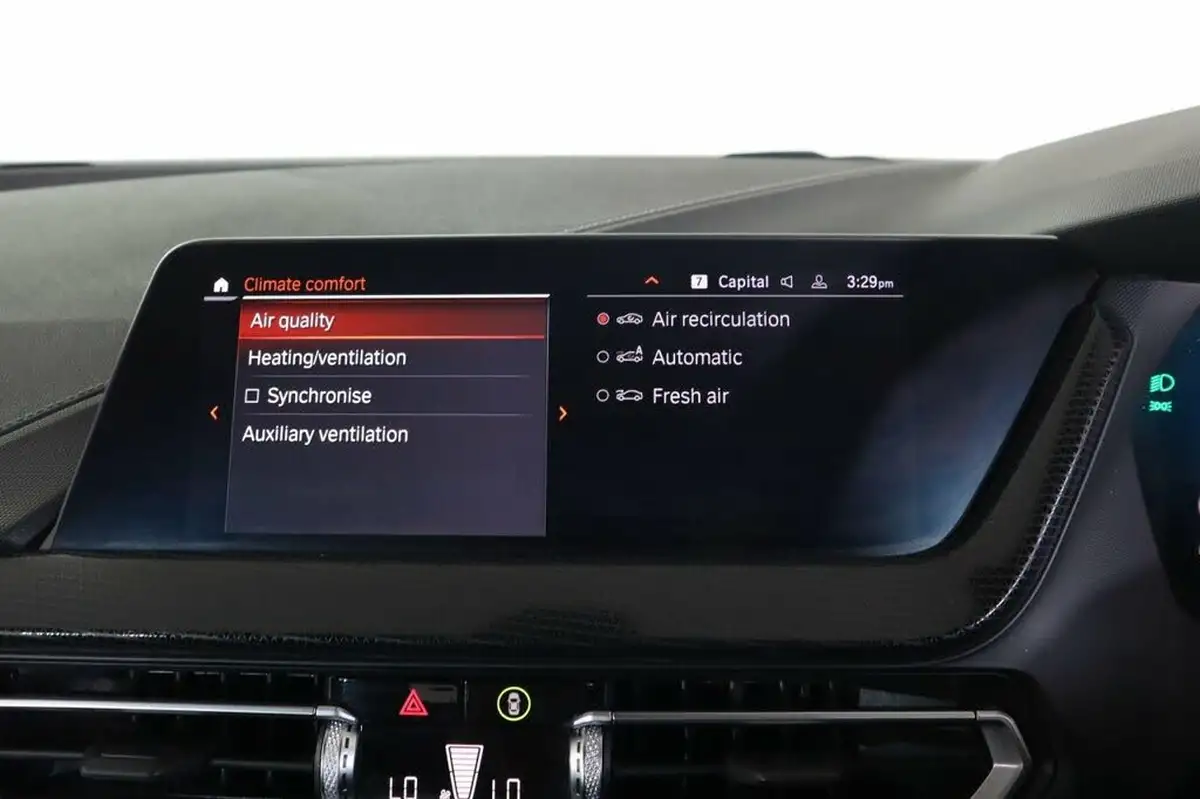 2023-bmw-1-series-15-118i-sport-dct-big-47