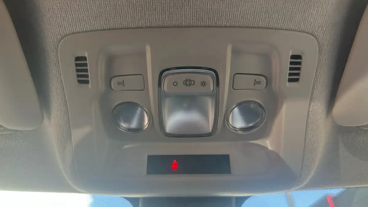 2018-citroen-c3-12-puretech-flair-82ps-big-38