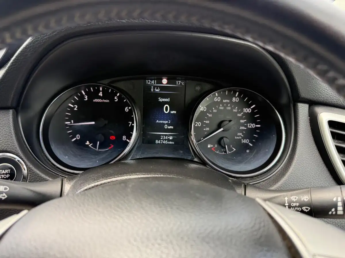 2017-nissan-qashqai-12-dig-t-n-connecta-big-9