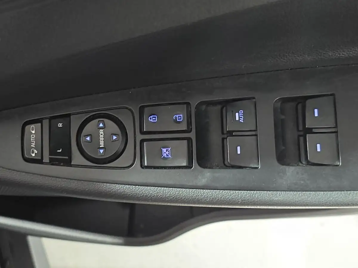 2016-hyundai-tucson-20crdi-blue-drive-se-nav-big-22