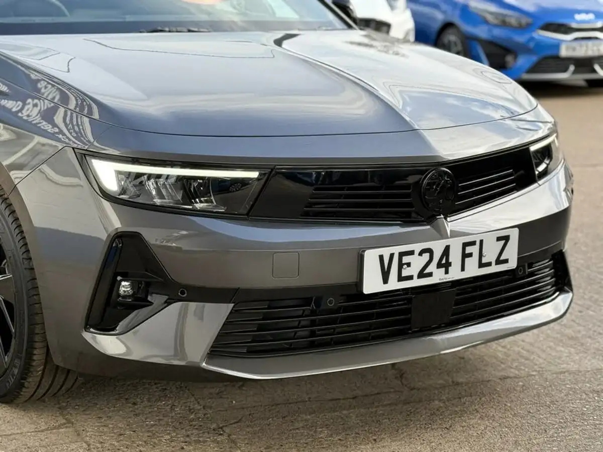 2024-vauxhall-astra-12-turbo-gs-130ps-hatchback-big-13