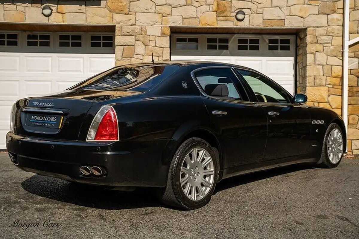 2014-maserati-quattroporte-big-14