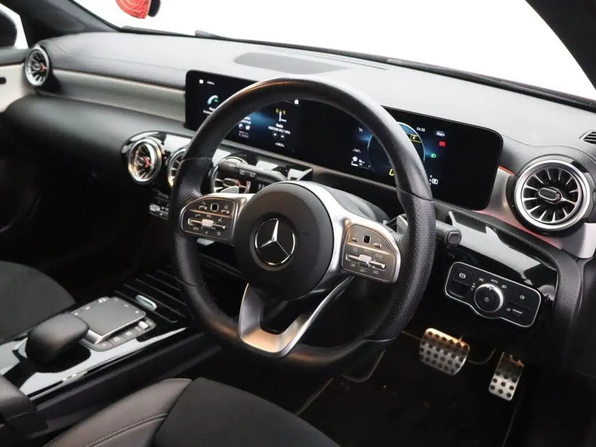 2022-mercedes-benz-a-class-13-a180-amg-line-executive-edition-hatchback-5d-7g-dct-big-11