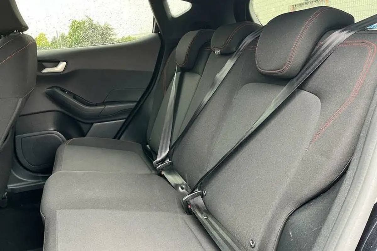 2022-ford-fiesta-10t-st-line-100ps-5d-big-19