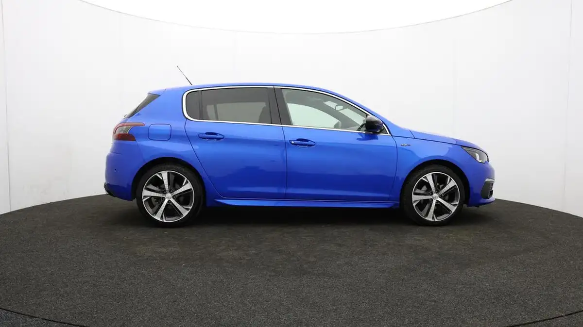 2021-peugeot-308-15-bluehdi-gt-premium-eat8-big-41
