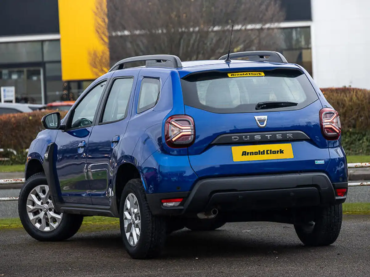 2022-dacia-duster-10-tce-comfort-100bhp-bi-fuel-station-wagon-5d-big-1