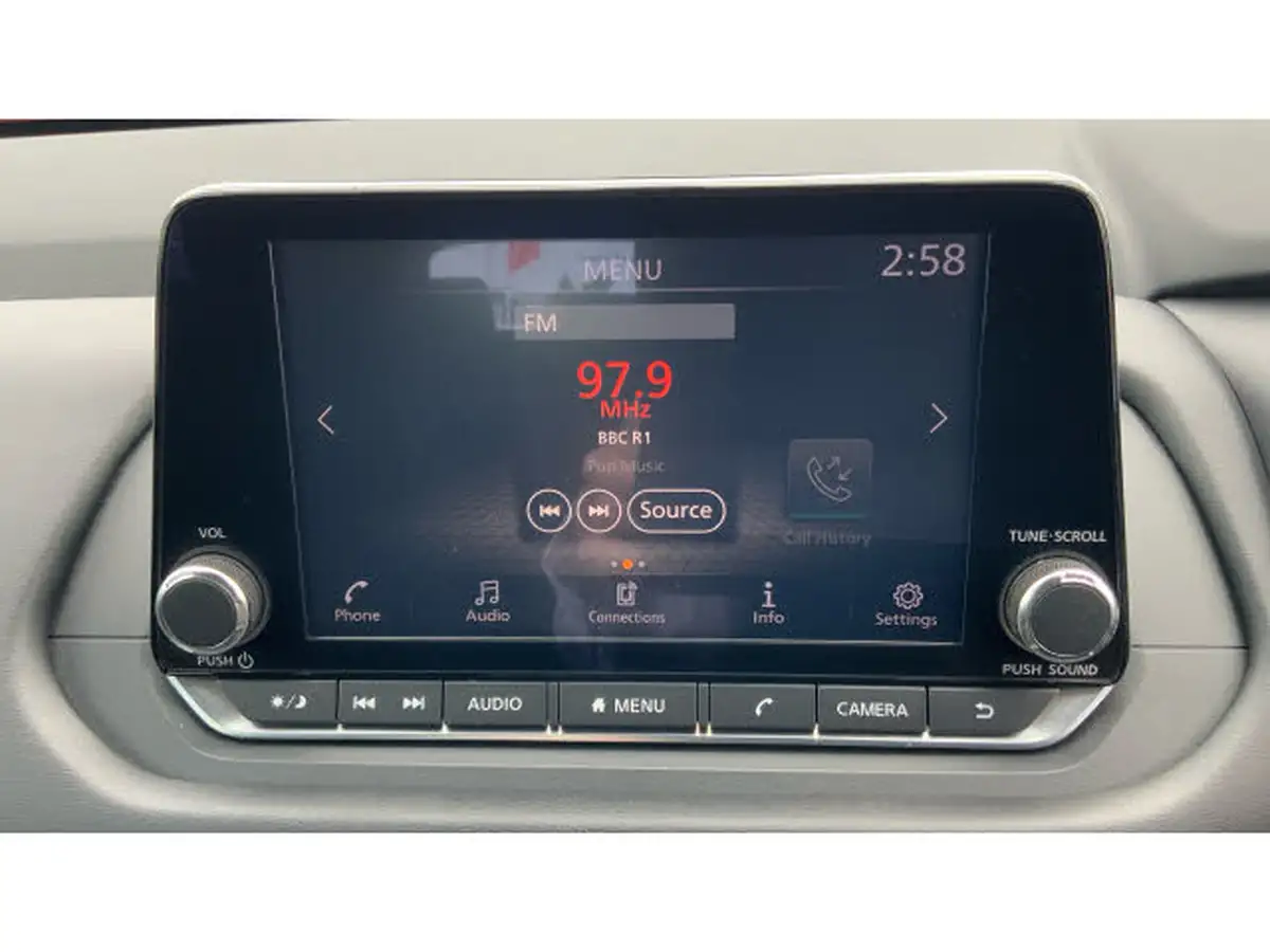 2022-nissan-qashqai-13-dig-t-acenta-premium-140ps-big-11