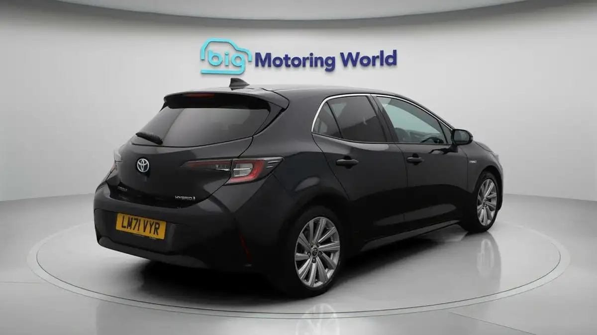 2022-toyota-corolla-18-vvt-i-design-120bhp-trk-hatchback-5d-big-7