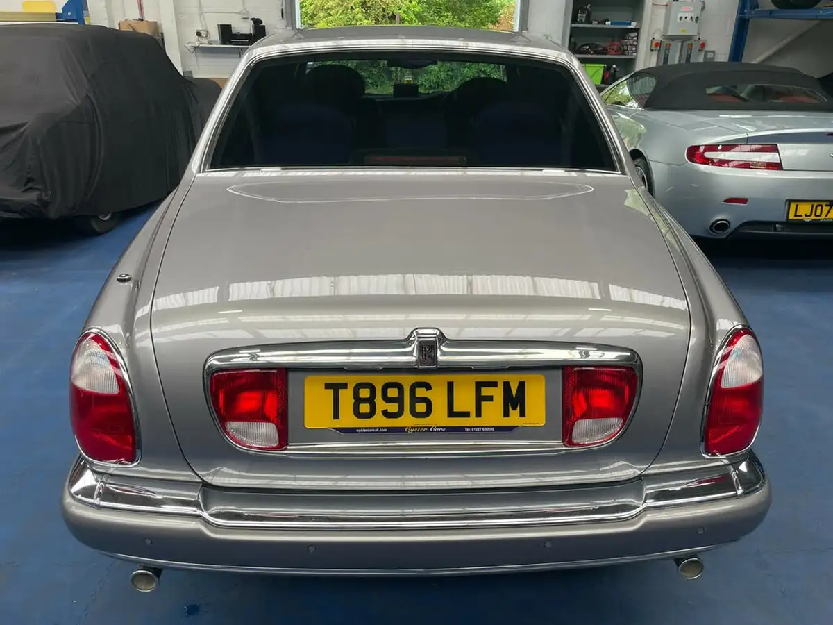 1999-rolls-royce-silver-seraph-54-big-40