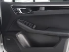 2021-porsche-macan-29-v6-s-small-16