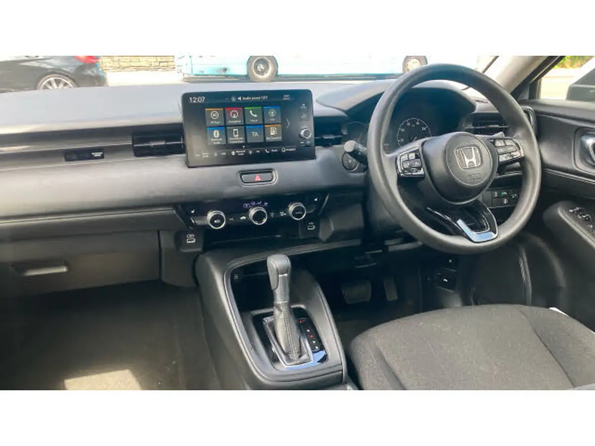 2024-honda-hr-v-15-i-mmd-elegance-big-1