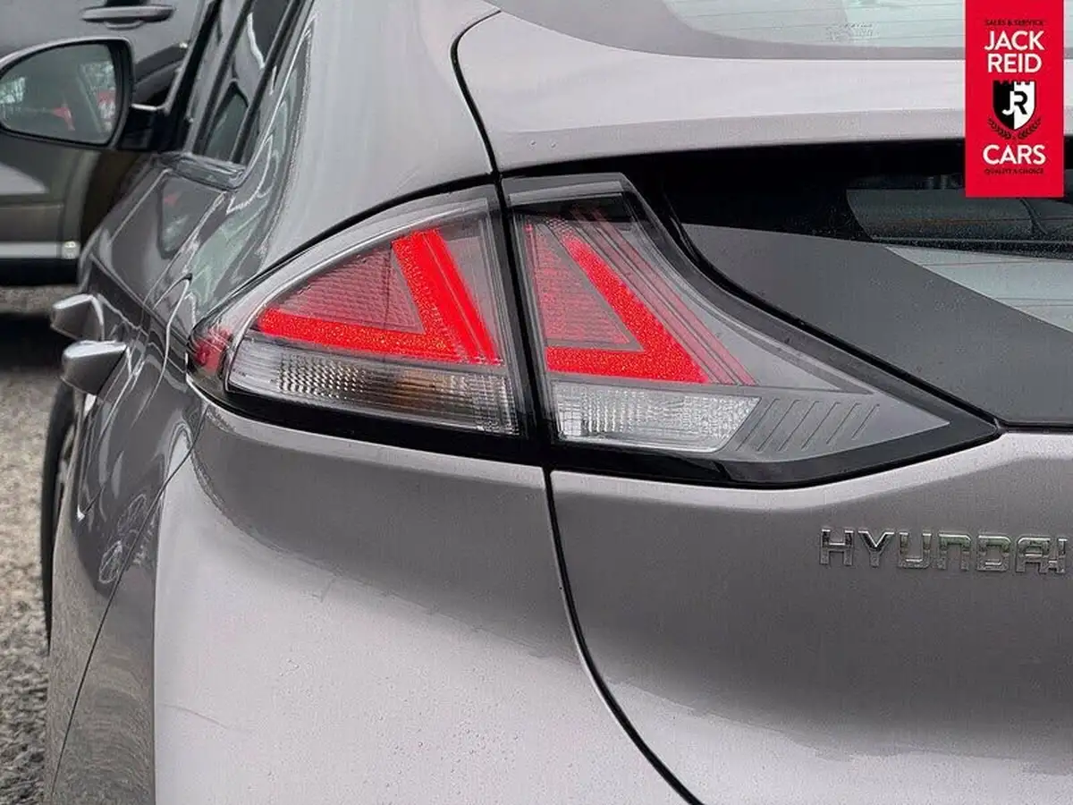 2022-hyundai-ioniq-e-premium-electric-big-3