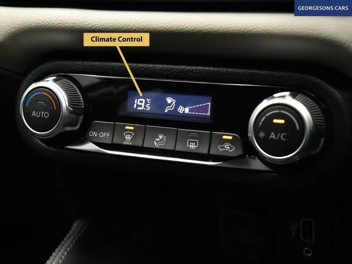 2022-nissan-micra-10-ig-t-kiiro-cvt-big-27