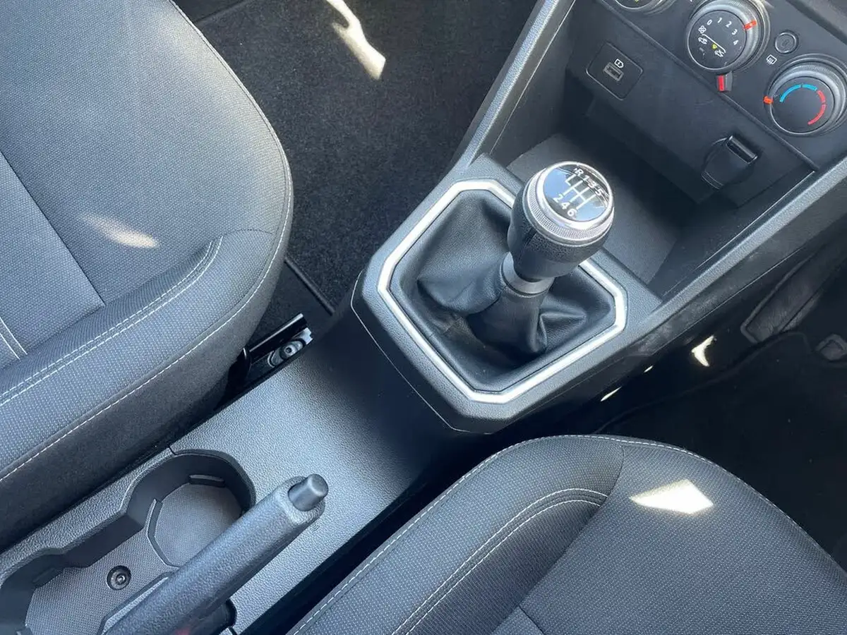 2022-dacia-sandero-10-tce-comfort-90bhp-big-18