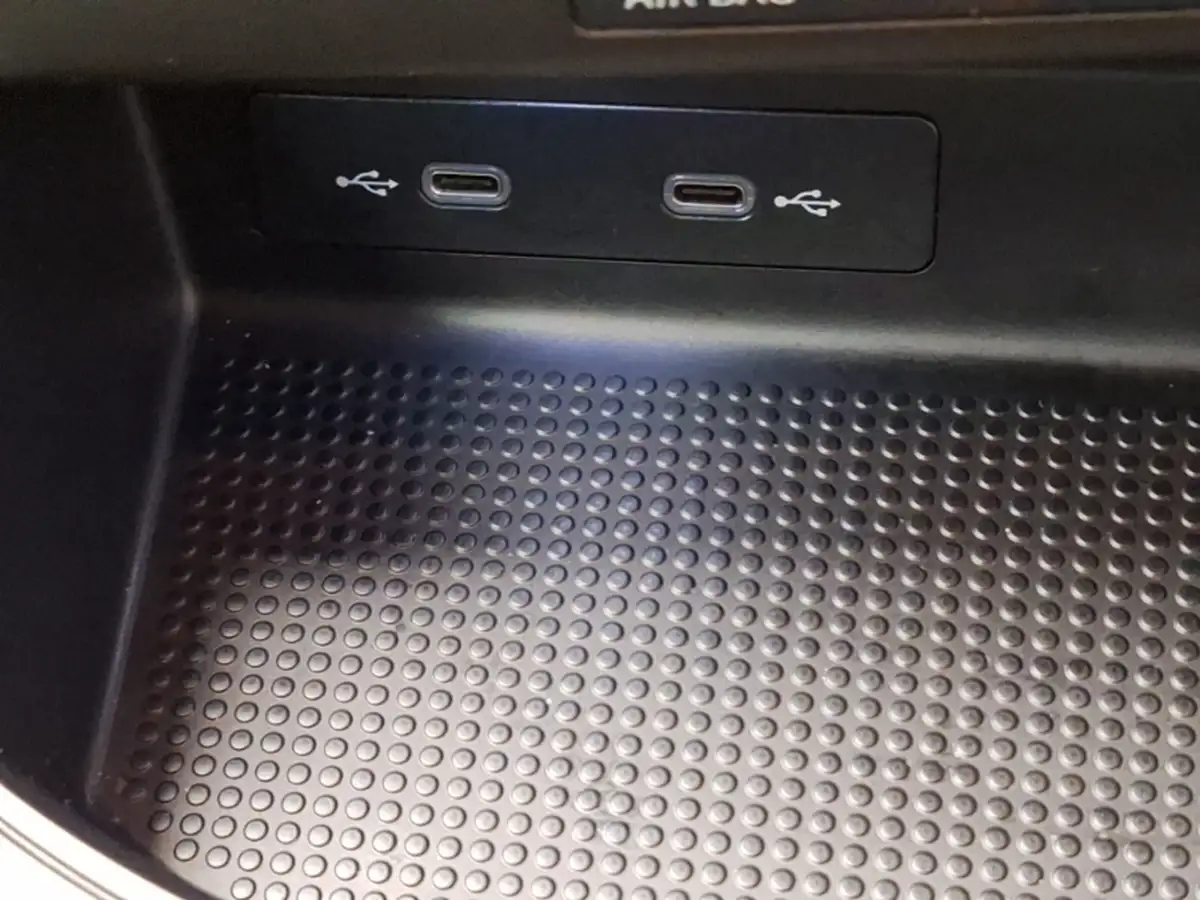 2021-seat-ibiza-10-tsi-se-technology-big-13