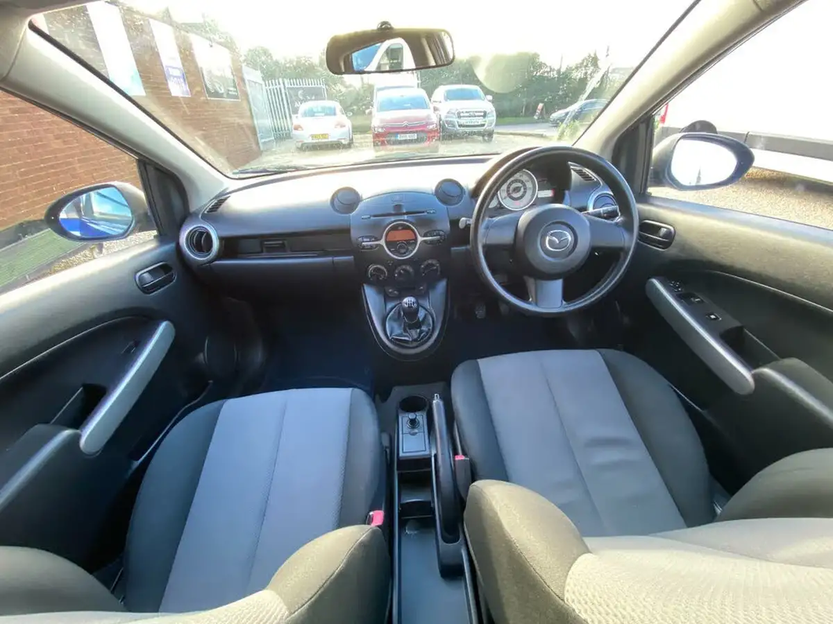 2007-mazda-mazda2-13-ts-big-48