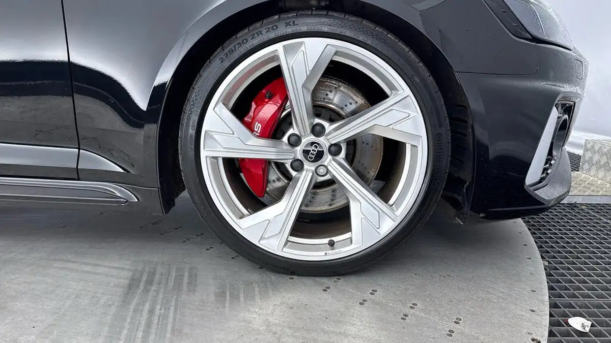 2024-audi-rs4-avant-29-tfsi-big-30