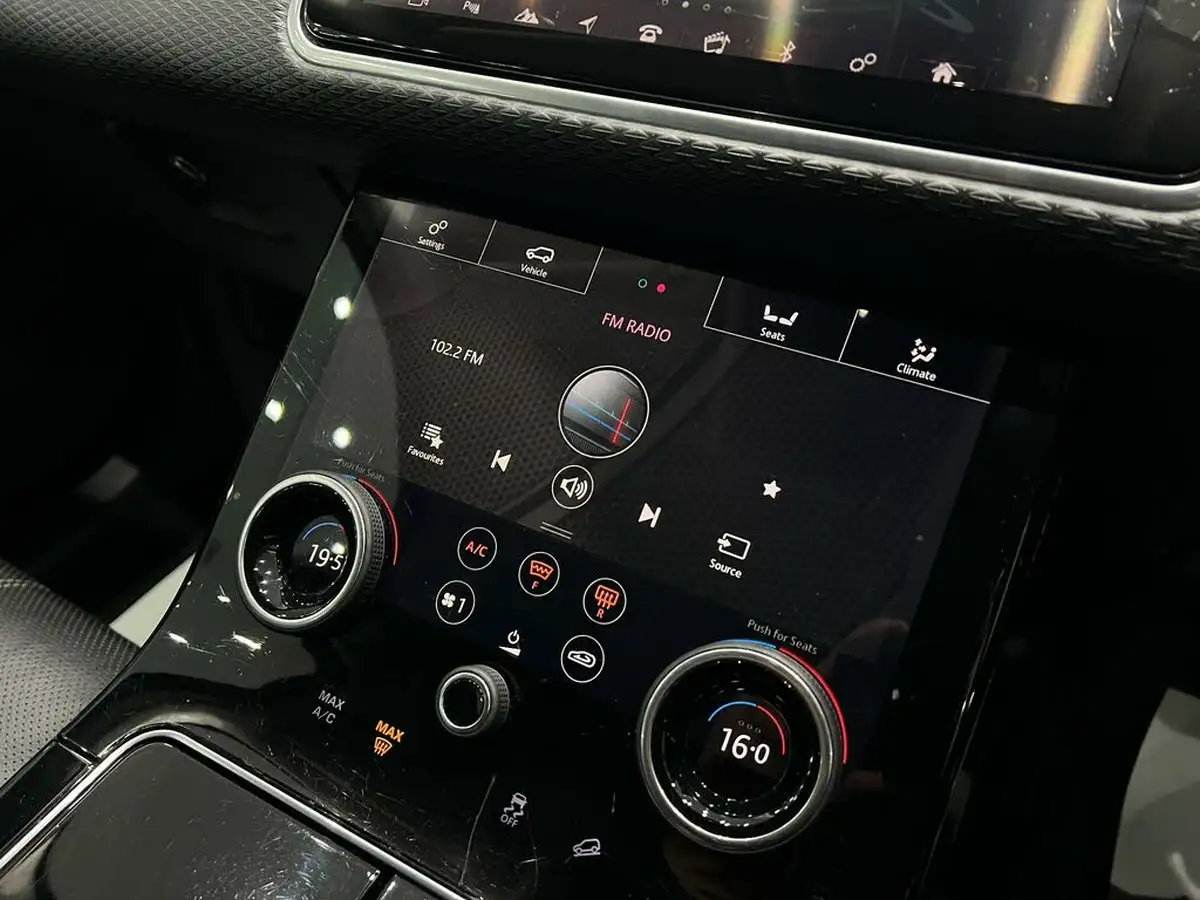 2018-land-rover-range-rover-velar-20-d180-s-ss-big-32