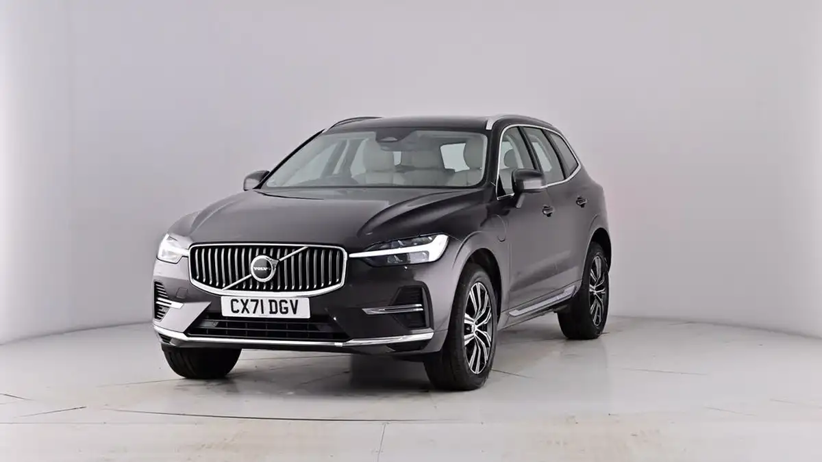 2021-volvo-xc60-20-t6-inscription-350bhp-big-53