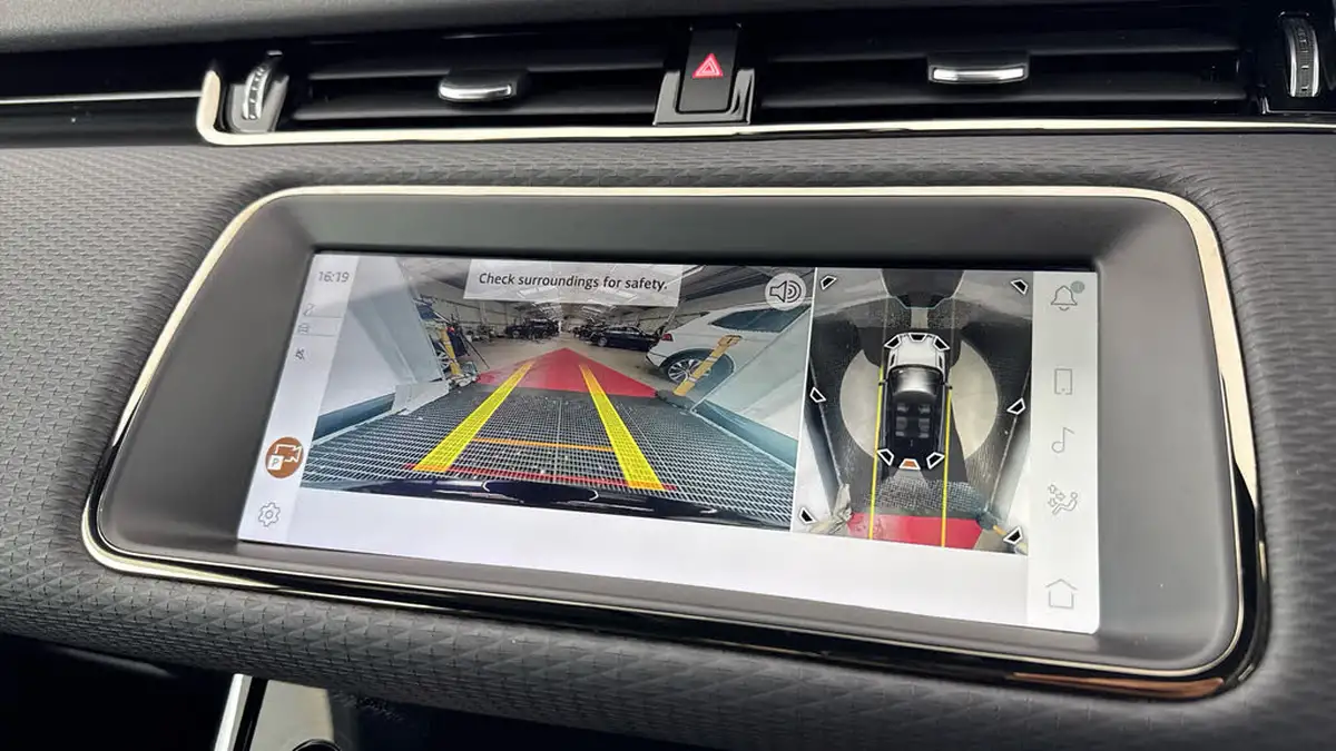 2021-land-rover-range-rover-evoque-20-d165-r-dynamic-big-16