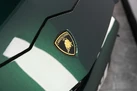 2022-lamborghini-urus-40-no-trim-small-10