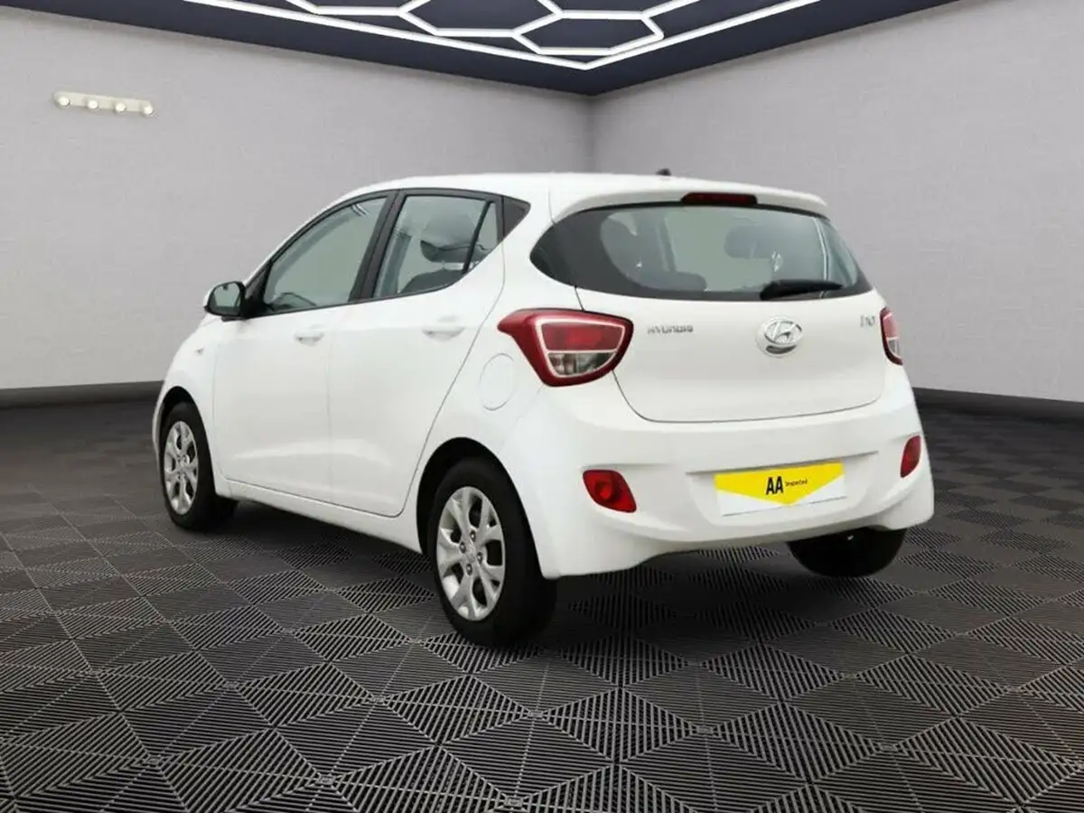 2014-hyundai-i10-10-se-big-3