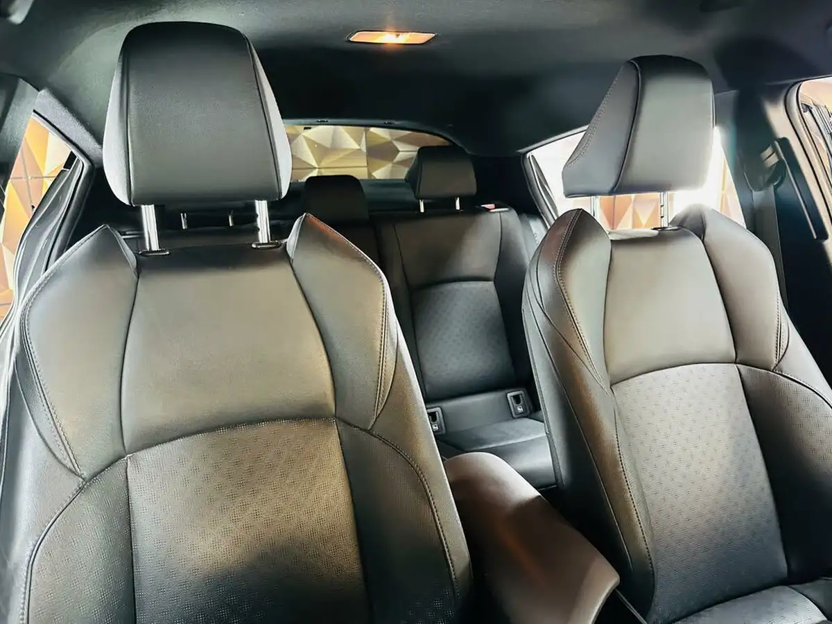 2019-toyota-c-hr-12-excel-big-11