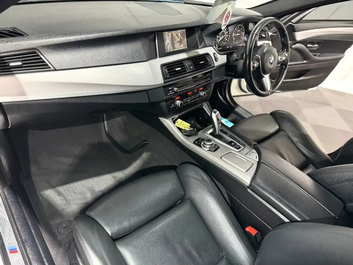 2016-bmw-5-series-20td-520d-m-sport-188bhp-saloon-4d-auto-big-17