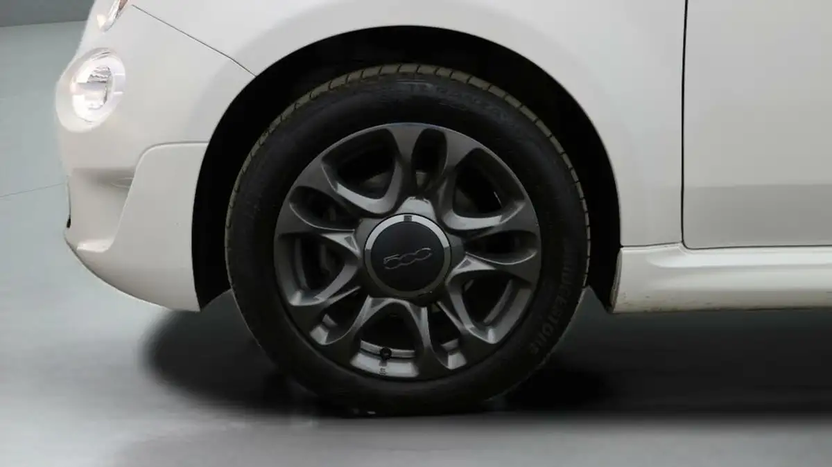 2021-fiat-500-10-connect-big-17