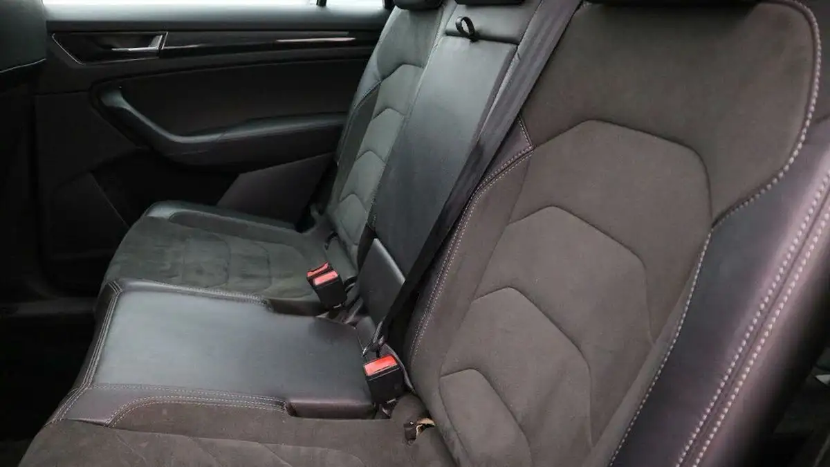 2021-skoda-kodiaq-15-tsi-se-l-dsg-big-6
