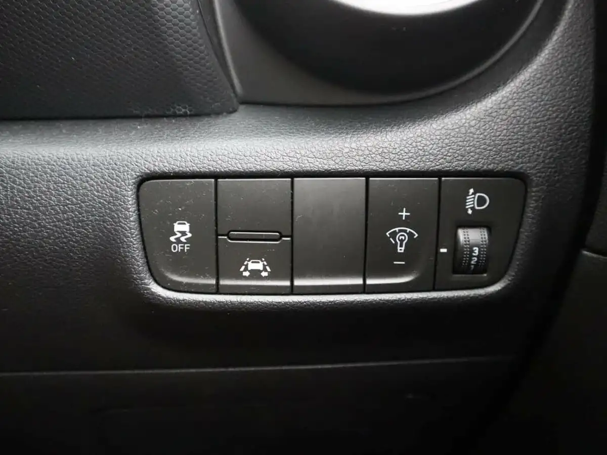 2019-hyundai-kona-10-t-gdi-se-big-25