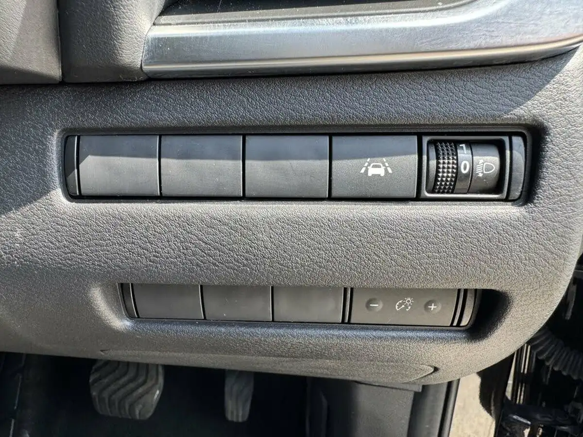 2022-nissan-qashqai-15-acenta-premium-big-39