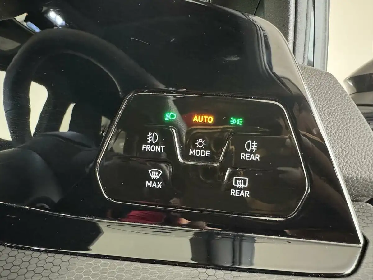 2021-volkswagen-golf-14-tsi-gte-big-20