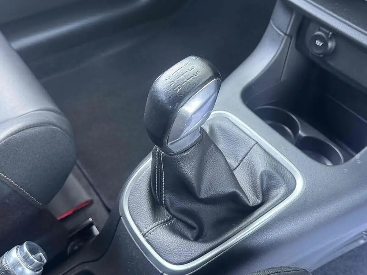 2022-citroen-c3-12-puretech-shine-plus-83ps-ss-big-24