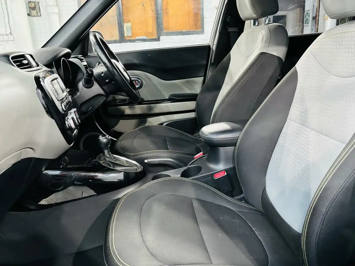 2014-kia-soul-16td-connect-auto-big-21