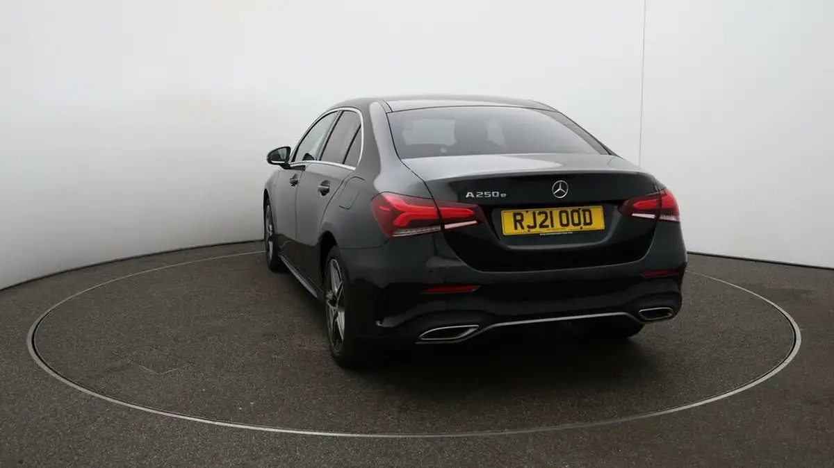 2021-mercedes-benz-a-class-13-a250e-amg-line-saloon-4d-big-51