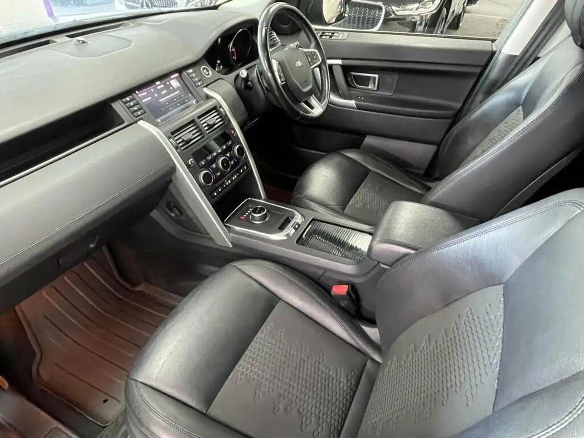 2018-land-rover-discovery-sport-20td4-se-tech-180ps-auto-big-28