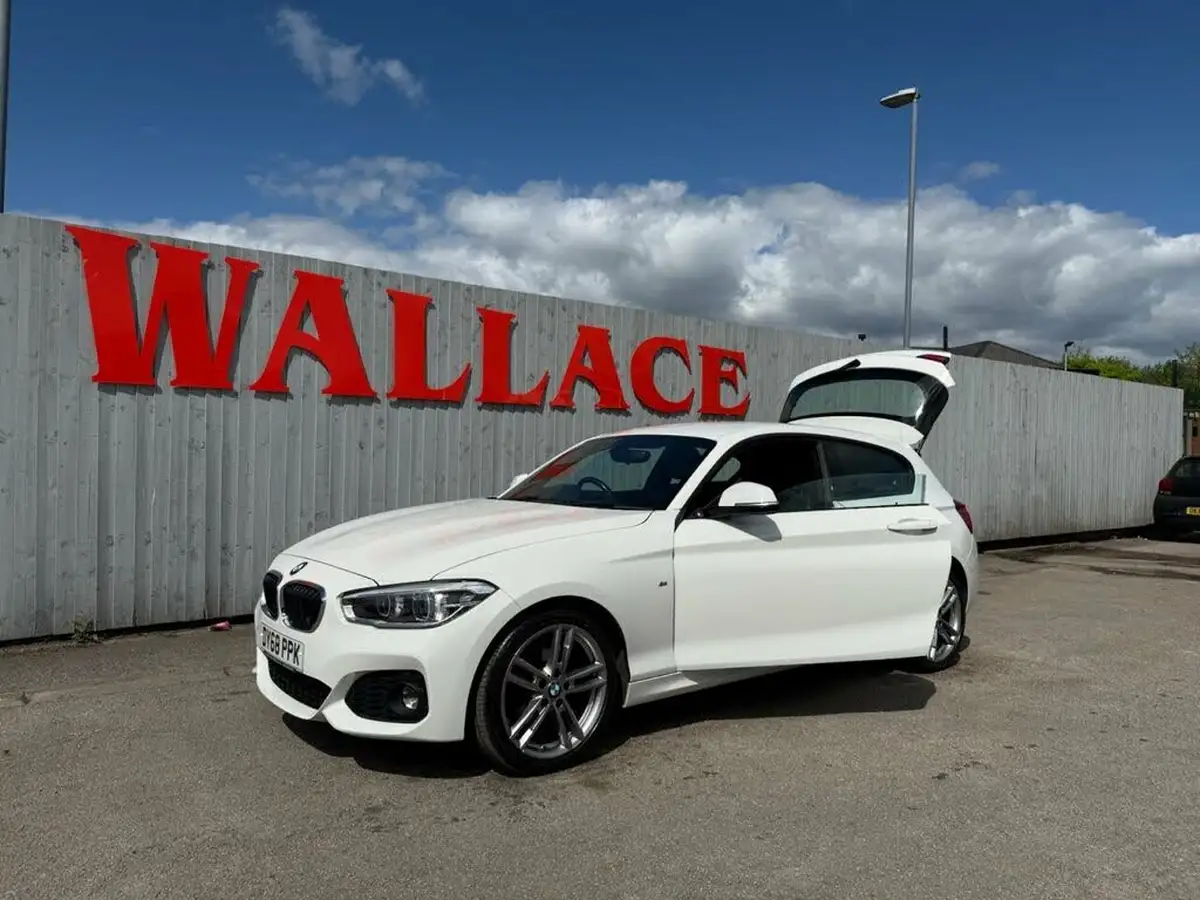 2018-bmw-1-series-15-118i-m-sport-3d-big-25